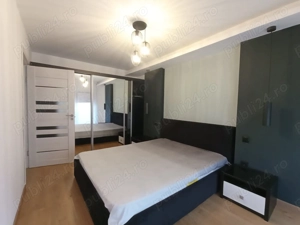 Apartament 2 camere decomandat zona Porii - imagine 6