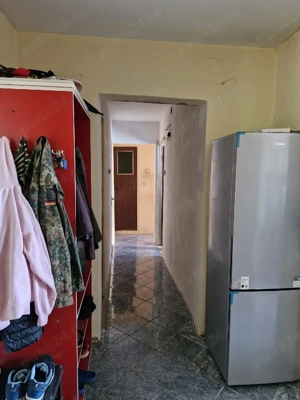 vanzare apartament 3 camere decomandat - imagine 2