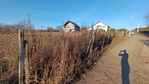 Teren intravilan zona superbă Huși - imagine 2