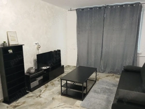 Inchiriez garsoniera decomandata