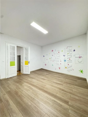 LUNEI - CASA INDIVIDUALA - 10 CAMERE - TEREN GENEROS - PRETABIL ACTIVITATI COMERCIALE - imagine 2