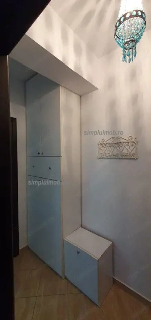 Garsoniera 1 Decembrie Bloc Nou 6 minute de metrou - imagine 5