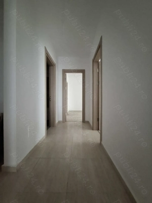 Apartament de vânzare cu 3 camere - imagine 4