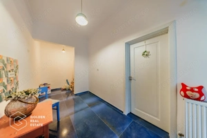 Apartament ultracentral, 2 camere, curte cu acces auto - imagine 3