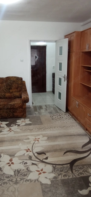 Garsonieră de închiriat 