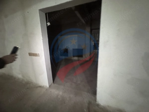 Hala zona Bariera Valcii 300 mp