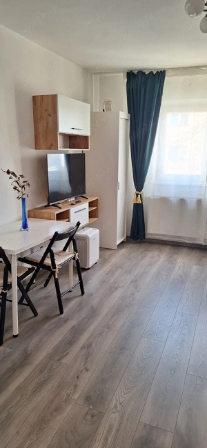 Inchiriez garsoniera recent renovata 