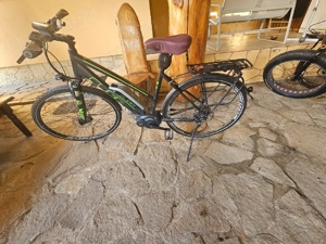 Bicicleta electrica CUBE