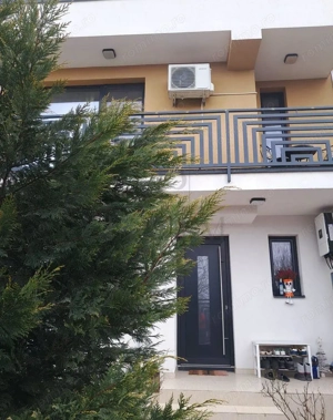 DUMBRAVITA - DUPLEX - ZONA CENTRALA - 4 CAMERE - 2 BAI - INCALZIRE PARDOSEALA - CLIMA - PANOURI SOLA - imagine 9