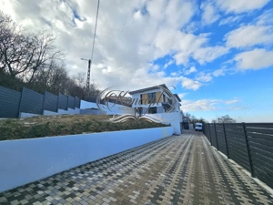 Locuinta D+P+1 Feleacu cu spatii vitrate ample - imagine 2