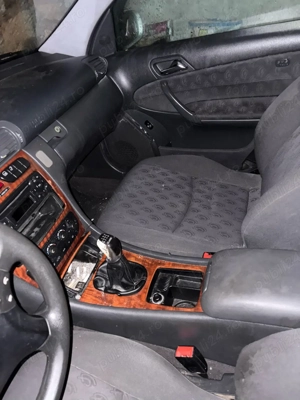 dezmembrez mercedes kompressor 2.0 benzina  w203 an 2002 - imagine 4