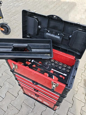 Troler echipat 87 piese Yato 