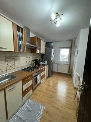 Vand apartament cu 3 camere bloc 1990 - imagine 14