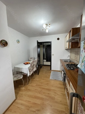 Vand apartament cu 3 camere bloc 1990 - imagine 15