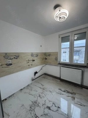 Vand apartament cu 2 camere decomadat zona buna  - imagine 5
