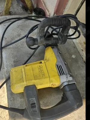 Firma defrisari Locuri de veci betoane de diferite marimi 