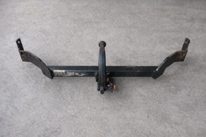 Cârlig remorcare - imagine 2