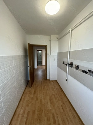 Vand apartament cu 3 camere - imagine 9