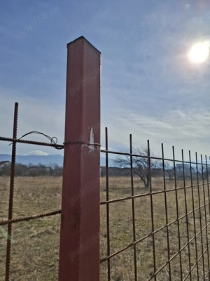 Plasă sudata și stalpi metalici