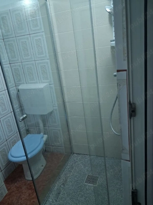 închiriez apartament regim hotelier  - imagine 2