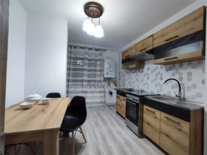 LUNEI - PARTER INALT -  RENOVAT - 3 CAMERE - 2 BAI - CENTRALA PROPRIE - CLIMA - DECOMANDAT