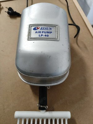 Pompă aer Resun pentru acvariu 