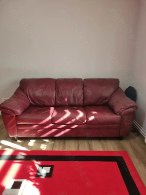 Set Piele Bordo: Canapea Extensibilă 3 Locuri + 2 Fotolii   Stare FOARTE BUNĂ!
