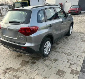 Suzuki Vitara Hybrid 2021 / Unic proprietar - imagine 4