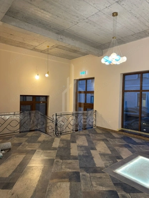 Spatiu comercial central - imagine 4