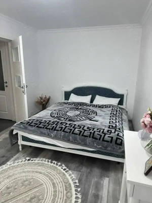 Vand apartament renovat modern - imagine 2