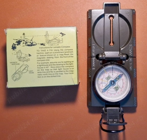 Busola tip militar lensatic