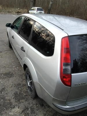 se vinde ford focus