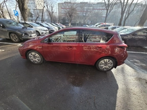 Toyota Auris Hibrid 1.8L - pret usor negociabil - imagine 2