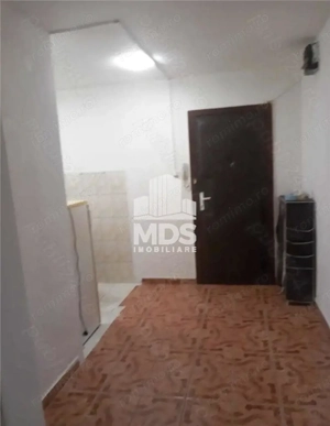 Decomandat la parter inalt, model mare - imagine 4