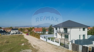 Casă / Vilă cu 5 camere de vânzare în zona Bunloc - imagine 4