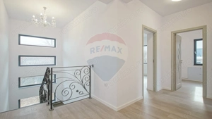 Casă / Vilă cu 5 camere de vânzare în zona Bunloc - imagine 17