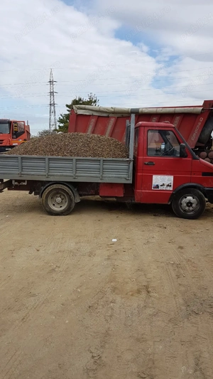 Aduc nisip ,sort ,balastru ,nisip brut pt canalizari,