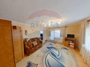 Casă cu 5 camere de vânzare, str. Dragoș Vodă - imagine 7