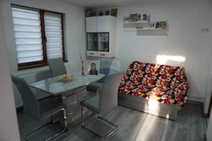 Casă cu 5 camere de vânzare, str. Dragoș Vodă - imagine 17