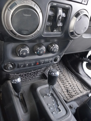 Jeep Wrangler Moab 200 CV - imagine 6