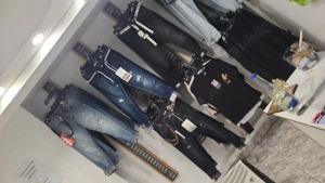 Vand blugi de baieti moderni 