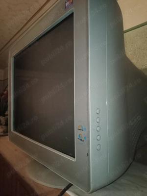 Monitor crt 14inch vechi Samsung syncmaster 794mb