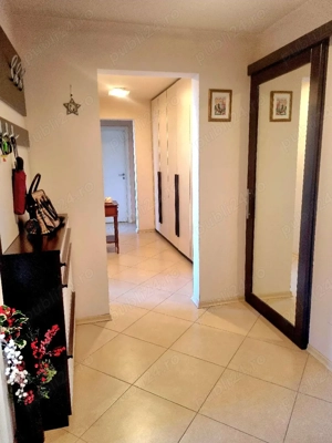 Proprietar, vand apartament 3 camere decomandat, str Circumvalatiunii, aproape de mall