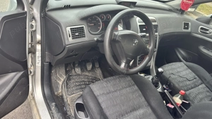  Vând 2 mașini personale   se pot da și separat   preț negociabil  - imagine 9