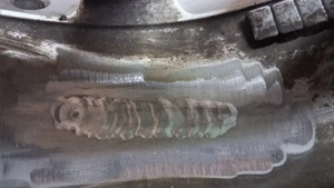 executăm sudură în aluminiu jante de aliaj pe loc. - imagine 3