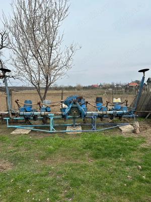 Semănătoare de porumb fabricată in 1997 la Piatra Neamț - imagine 3