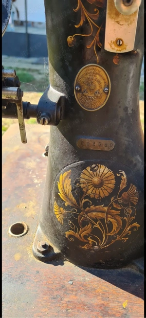 vand masina de cusut veche - imagine 3