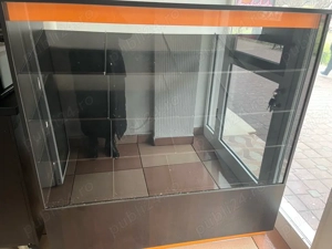 vitrina de prezentare patiserie cu geam de sticla 
