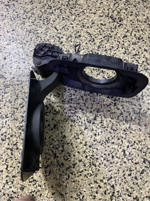 usă priza electrica BMW 330e - imagine 5