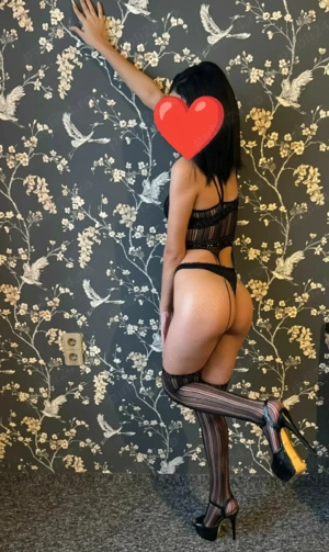 Buna slim bruneta Total   